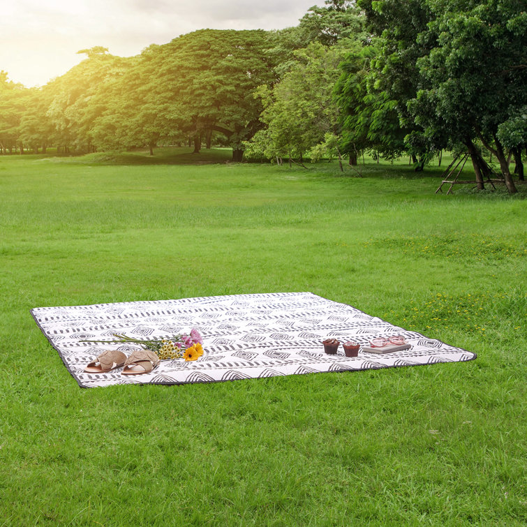 Gracie Oaks Botanical Leaf Print Picnic Blanket Wayfair.co.uk